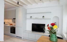 The Mykonos Bougainvillea Townhouse